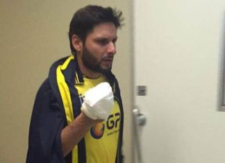 Shahid Afridi to miss PSL final, says sorry to fans
