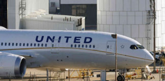 Social media storm erupted after United Airlines bans leggings