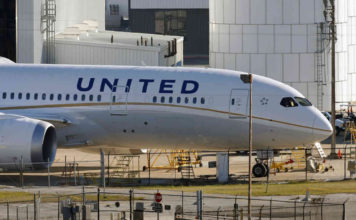 Social media storm erupted after United Airlines bans leggings