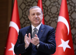 Turkey’s Tayyip Erdogan wins more powers in historic referendum