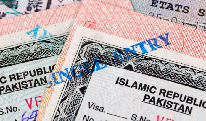 Pakistan stops issuing manual visas
