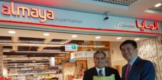 Singapore ambassador visits Al Maya Supermarket in Dubai