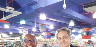 South Africa Ambassador visits Al Maya Supermarket in Dubai