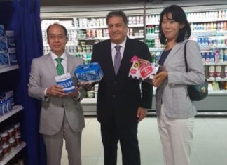 Japanese Consul General visits Al Maya Supermarket in Dubai