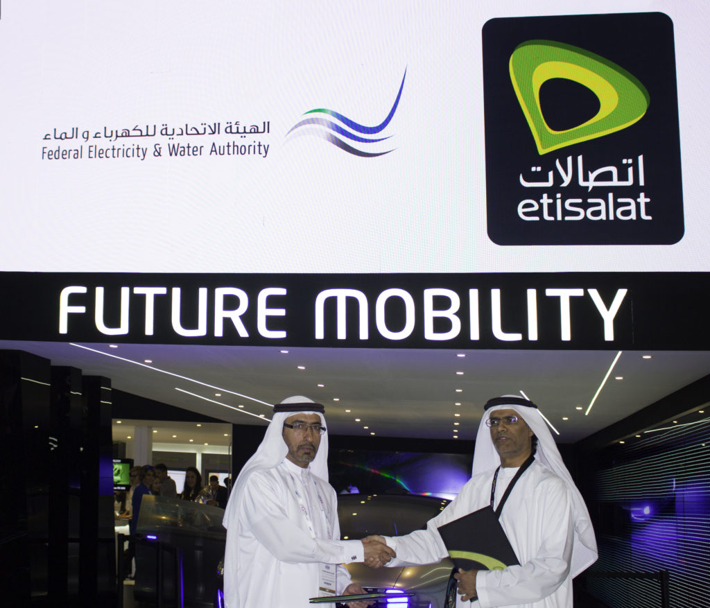 Etisalat signs MoU with FEWA at Gitex 2017 | The UAE News
