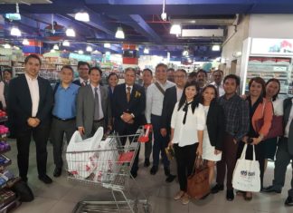 High-Level Philippine delegation visits Al Maya Supermarket