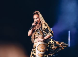 Jennifer Lopez puts on electric performance in Dubai Dubai suspends entertainment activities immediately