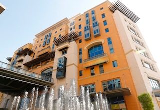 Dubai Economy issues 19,877 new licenses in 2017 UAE to allow 100% business ownership next month