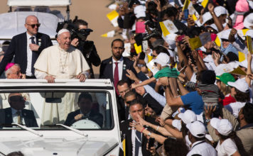 POPE FRANCIS DELIVERS HISTORIC MASS FOR 180,000 CATHOLICS IN THE UAE