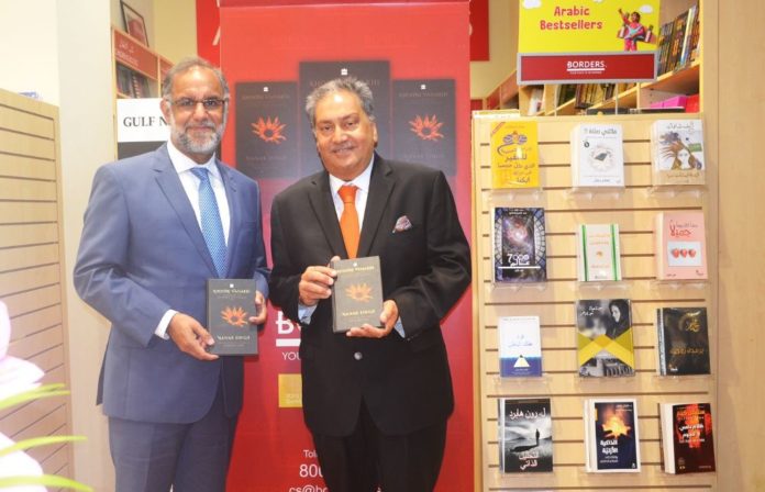 Indian Ambassador Suri visits Border’s book store for book signing