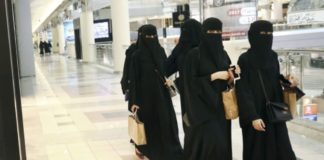 Saudi Arabia lifts travel restrictions on women