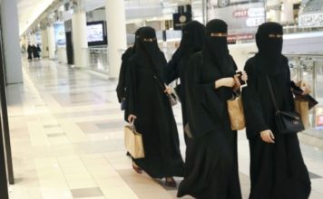 Saudi Arabia lifts travel restrictions on women