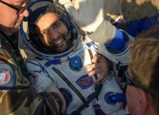 UAE astronaut Hazzaa AlMansoori lands on earth, UAE leaders welcome