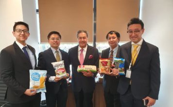 Kamal Vachani welcomes high-level Thai delegation, discusses business ties