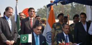 Pakistan, India sign accord on Kartarpur Corridor