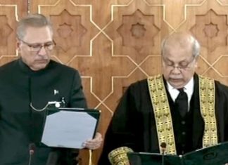 Justice Gulzar Ahmed takes oath as 27th Chief Justice of Pakistan