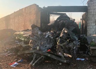 Iran plane crash: Ukrainian airliner crashes, killing all 176 aboard Ukraine plane crash in Iran