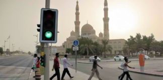 Coronavirus: You will be deported for breaking rules Padestrians