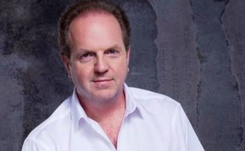 Dubai presenter Richard Coram dies of Covid-19 in UK Dubai presenter Richard Coram