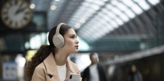 Sony unveils new noise-cancelling headphones Sony headphone