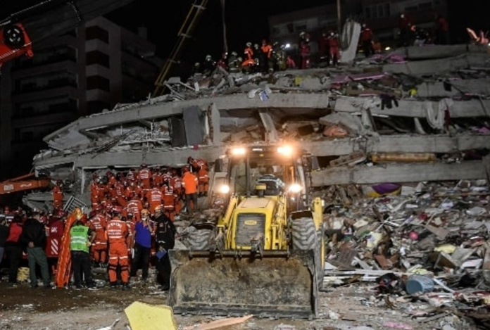 At least 26 killed in Turkey, Greece quakes