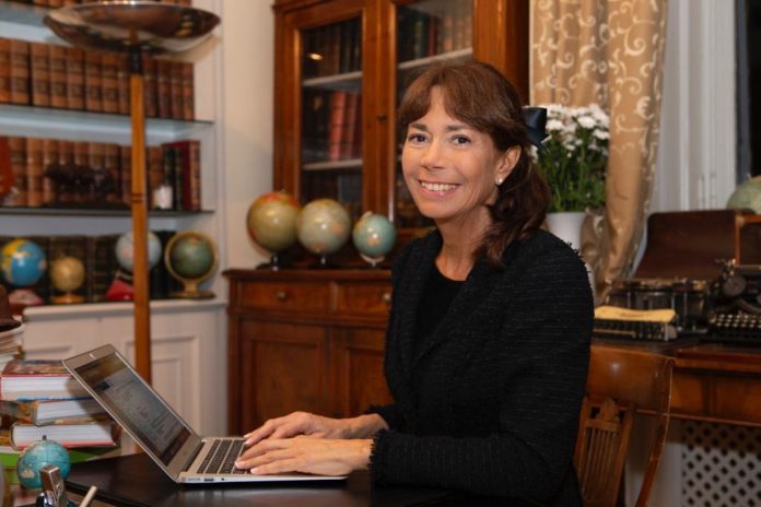 Bestselling author share tips for children