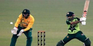 Pakistan beat S. Africa by 4 wickets in T20, win series Pakistan beat South Africa by 4 wickets, win series