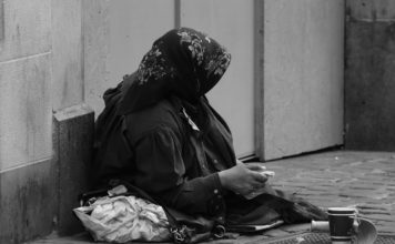 Over 100 beggars, street vendors held in Dubai Over 100 beggars, street vendors held in Dubai