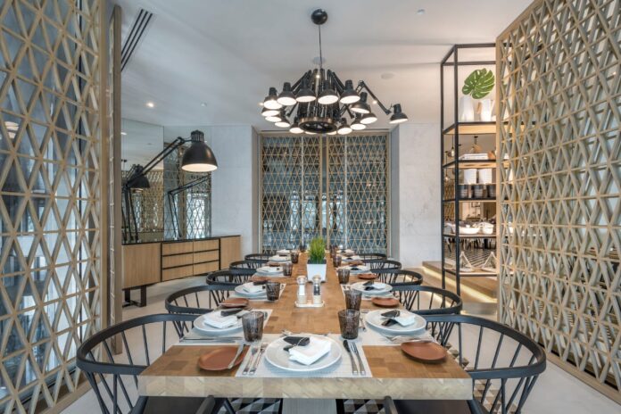 Al Bandar Rotana offers unique Iftar experience