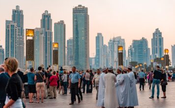 UAE introduces new weekend, reduced working hours UAE introduces new weekends reduced workinghours
