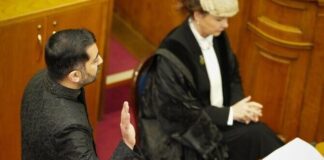 Humza Yousaf sworn in as Scotland’s leader Humza Yousaf sworn in as Scotland’s leader