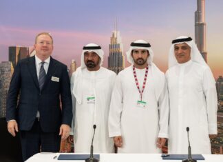 Flydubai places $11 bn order for 30 Boeing 787 Dreamliners Flydubai places $11 bn order for 30 Boeing 787 Dreamliners