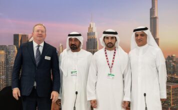 Flydubai places $11 bn order for 30 Boeing 787 Dreamliners Flydubai places $11 bn order for 30 Boeing 787 Dreamliners
