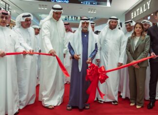 Sheikh Nahyan bin Mubarak Al Nahyan opens Reem Mall