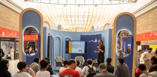 Young content creators learn the art of storytellingin YouTube vlogging workshop at SIBF 2024