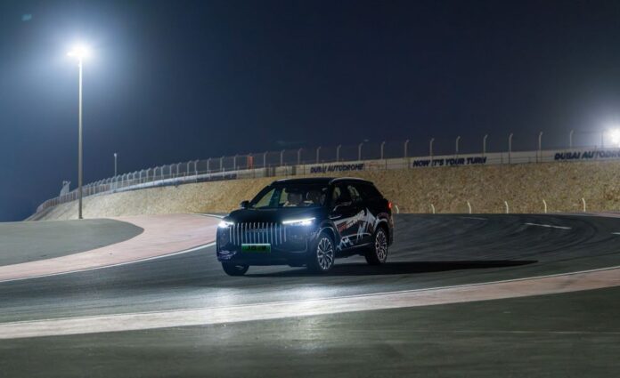 OMODA&JAECOO UAE Unleash J8 SHS Super Hybrid Power at Dubai Autodrome