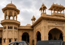 Pakistan’s 1st Antique Cars Photography Book Launched Pakistan’s 1st Antique Cars Photography Book Launched