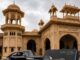 Pakistan’s 1st Antique Cars Photography Book Launched Pakistan’s 1st Antique Cars Photography Book Launched